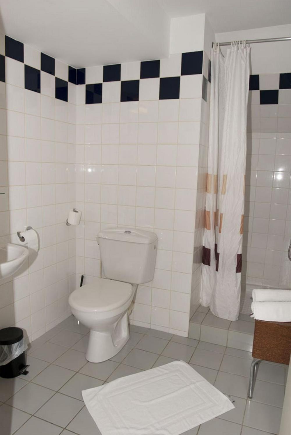Acacias Apparts Hotel Plombieres-les-Bains Bilik gambar